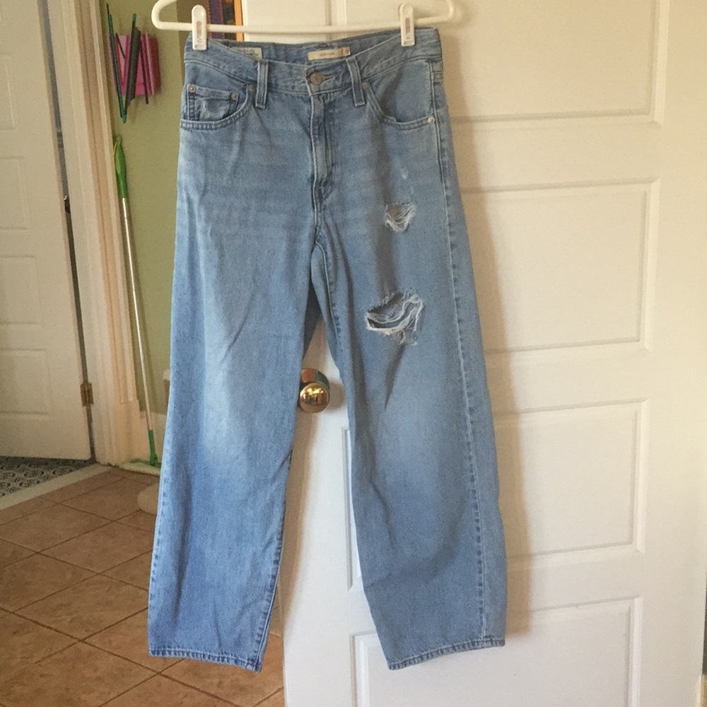 Women’s Levi’s Distressed Baggy Dad Jeans W25 L30
